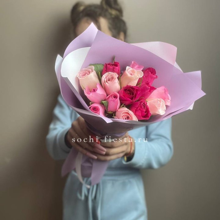 Букет из 15 роз Микс (Кения) в Нальчике