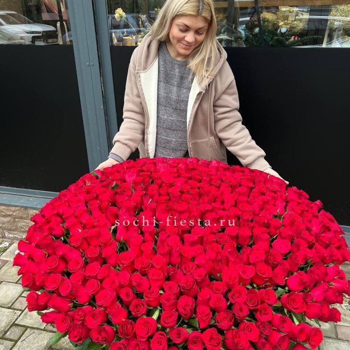 501 красная роза в корзине в Нальчике