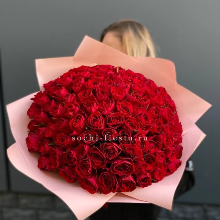 101 роза мадам ред в Нальчике