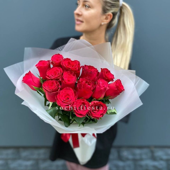 Букет из 15 красных роз  в Нальчике