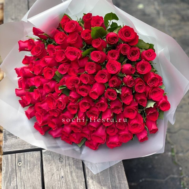 101 красная роза Лолита в Нальчике