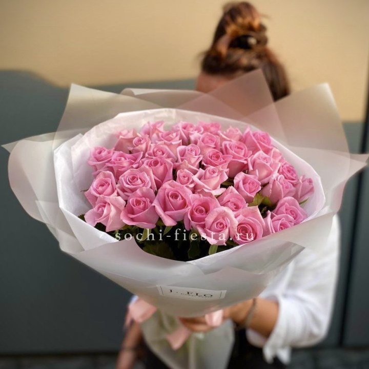 Букет розовых роз  в Нальчике
