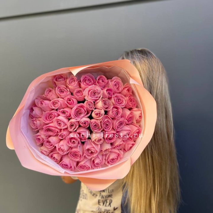 55 розовых роз в Нальчике