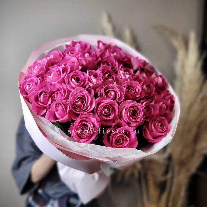 35 розовых роз  в Нальчике