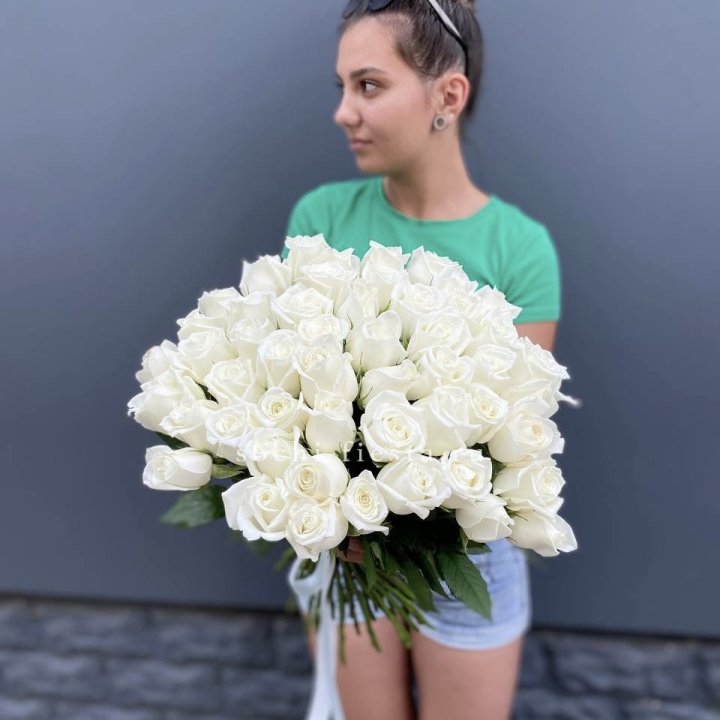 51 белая роза в Нальчике