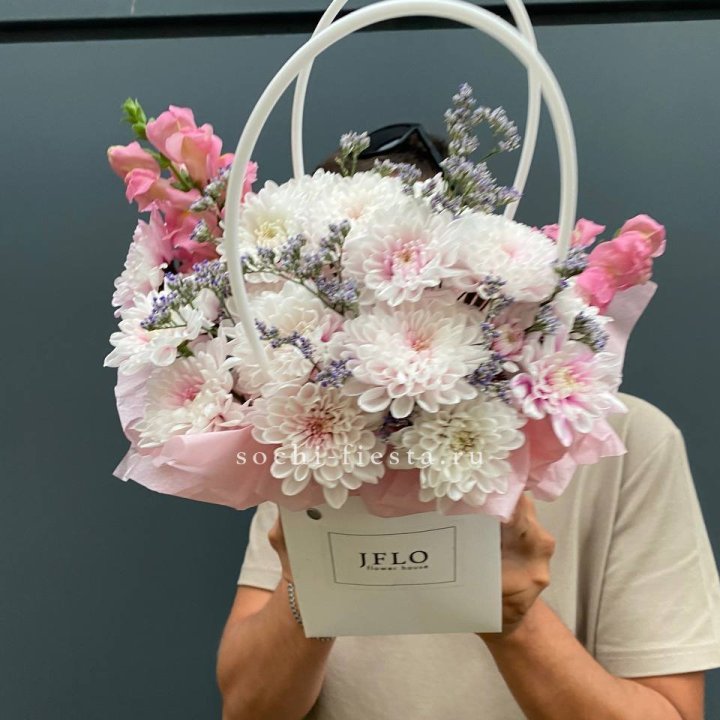 Сумочка из стойких цветов  в Нальчике