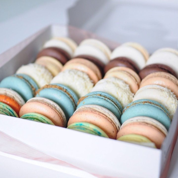 Коробка макаронс 25 шт. в Нальчике