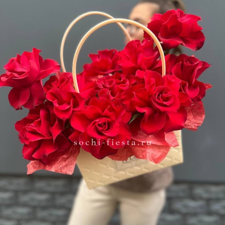 Французские розы в сумочке в Нальчике