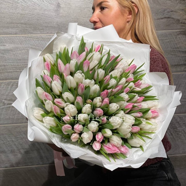 101 тюльпан нежный микс в Нальчике