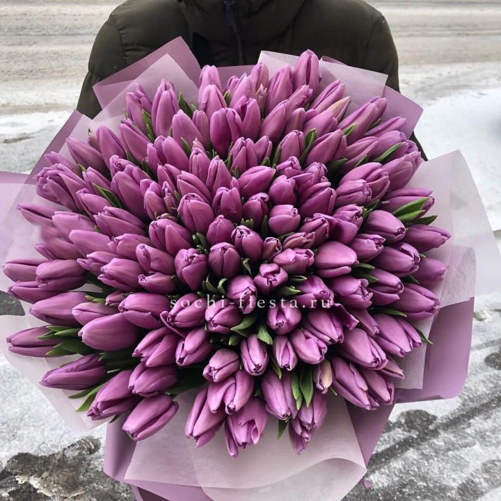 101 сиреневый тюльпан в Нальчике