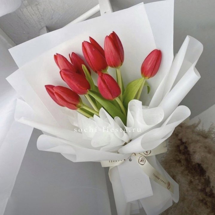 Букет красных тюльпанов в Нальчике