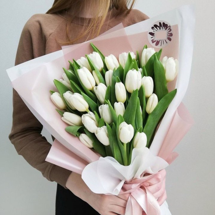 Букет белых тюльпанов "Моника" в Нальчике