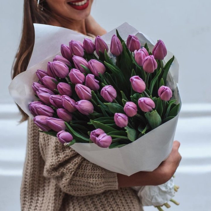 39 сиреневых тюльпанов в Нальчике